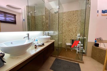 D Villa Equestrian, Kota Damansara