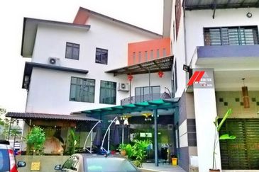 Jalan Rimba Riang 9/1