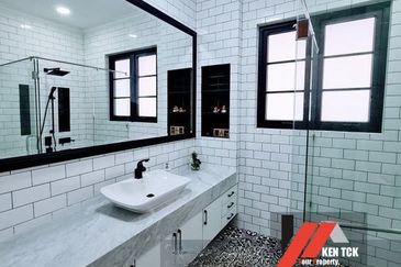 Jalan Rimba Riang 9/1