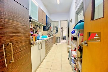 Jalan Rimba Riang 9/1