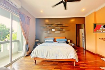 Jalan Rimba Riang 9/1