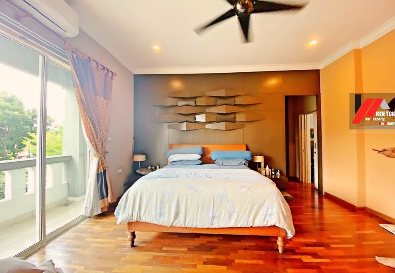 Jalan Rimba Riang 9/1