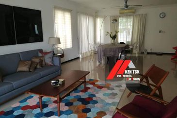 Jalan Rimba Riang 9/1