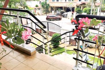 Jalan Rimba Riang 9/1