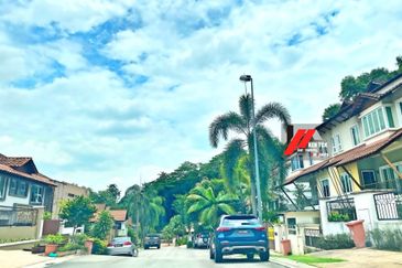 Jalan Rimba Riang 9/1