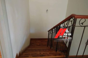 Jalan Rimba Riang 9/1