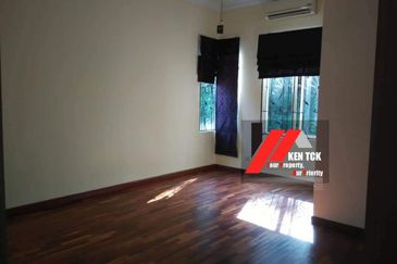 Jalan Rimba Riang 9/1