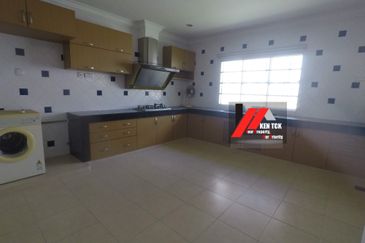 Jalan Rimba Riang 9/12