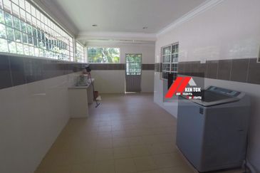 Jalan Rimba Riang 9/12