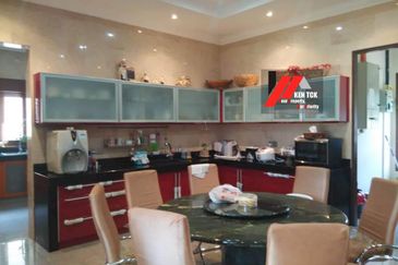 Jalan Rimba Riang 9/12