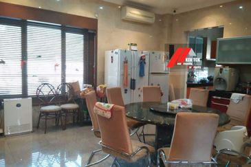 Jalan Rimba Riang 9/12