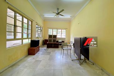 Jalan Rimba Riang 9/6