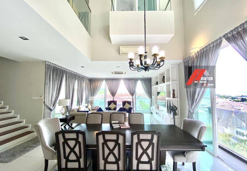 Rafflesia @ The Hill