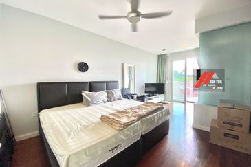 Rafflesia @ The Hill