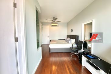 Rafflesia @ The Hill