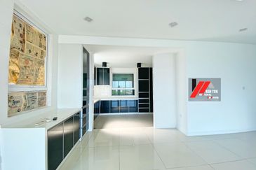 Rafflesia @ The Hill