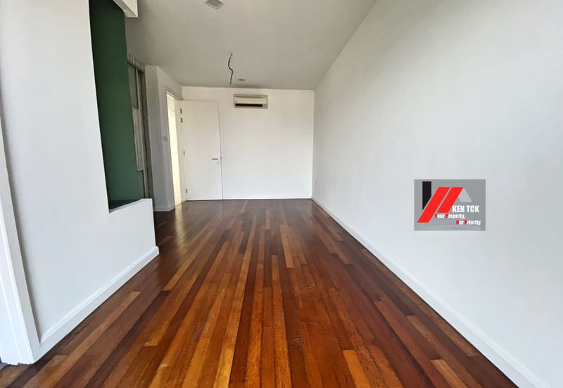 Rafflesia @ The Hill