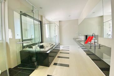 Rafflesia @ The Hill