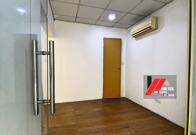 Rafflesia @ The Hill