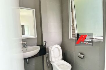 Rafflesia @ The Hill