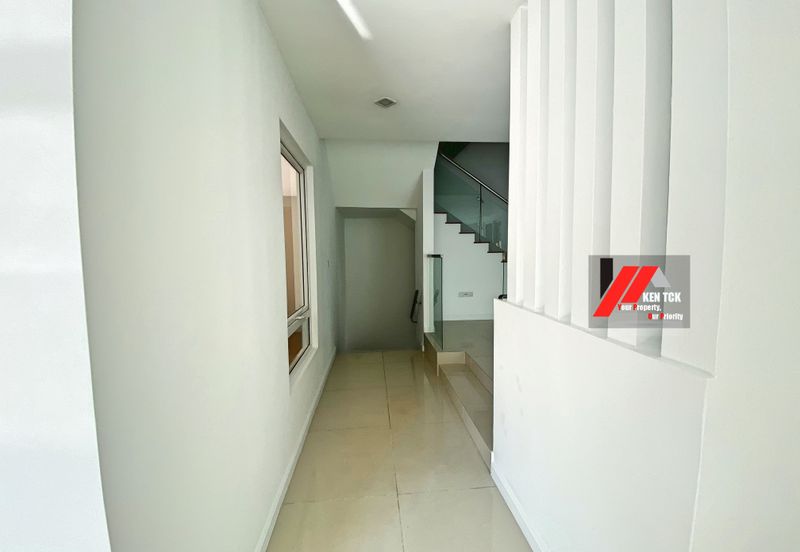 Rafflesia @ The Hill