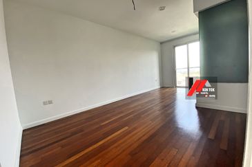 Rafflesia @ The Hill