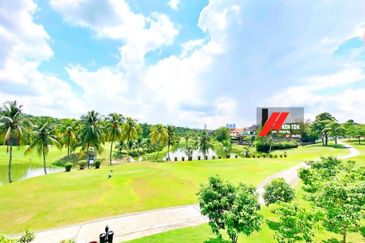 Tropicana Golf & Country Resort