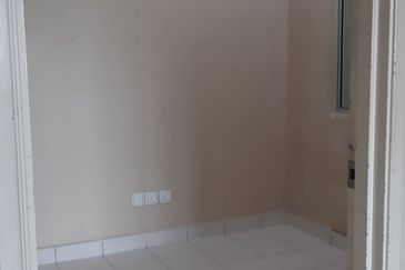 Taman Emas, Segambut