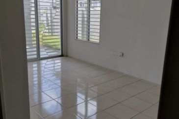 Single Storey houseBandar Mahkota Banting For Sale