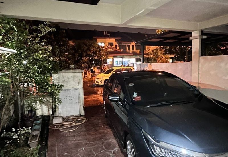 Taman Kristal, Dengkil