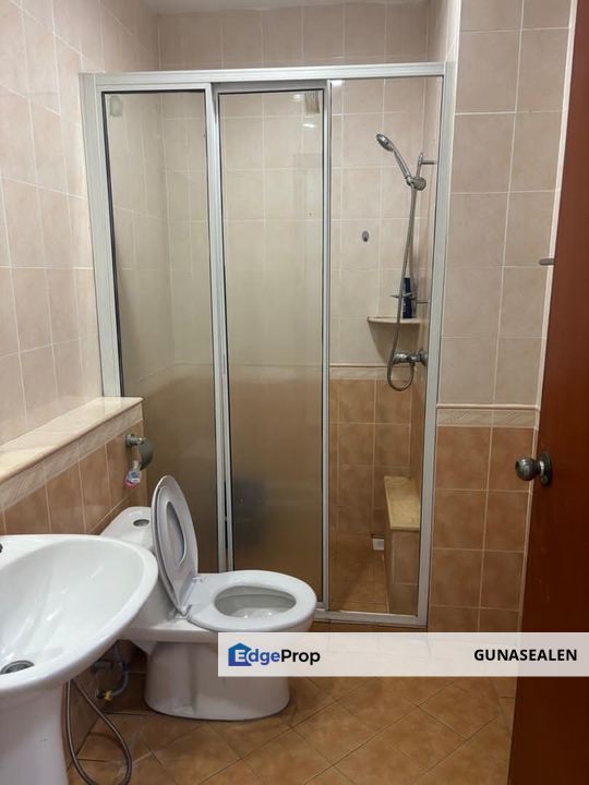 Lake view Unit at The Heritage Residences Seri Kembangan For Rent, Selangor, Seri Kembangan