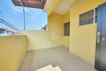 Taman Pinggiran Putra