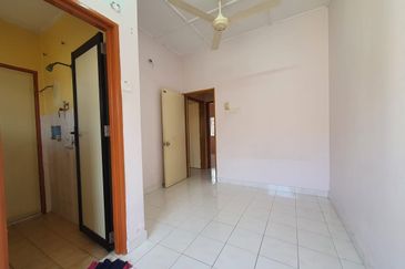 Taman Pinggiran Putra