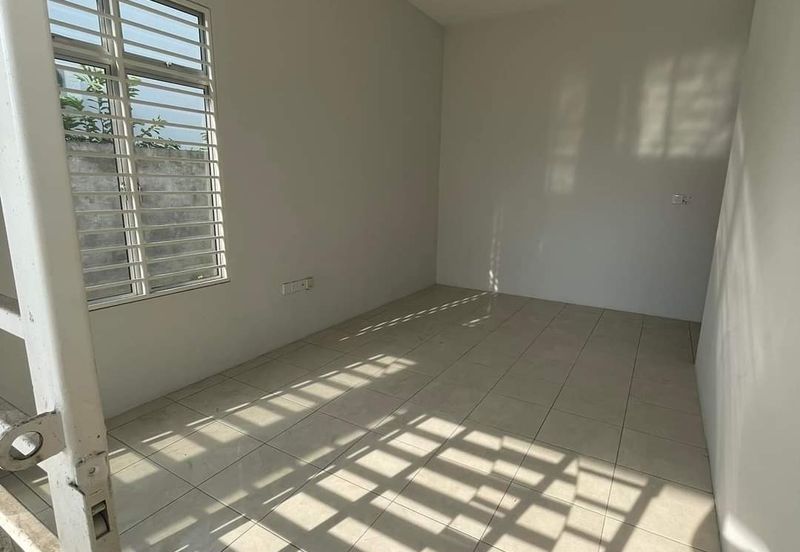 Single Storey houseBandar Mahkota Banting For Sale