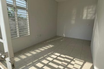 Single Storey houseBandar Mahkota Banting For Sale