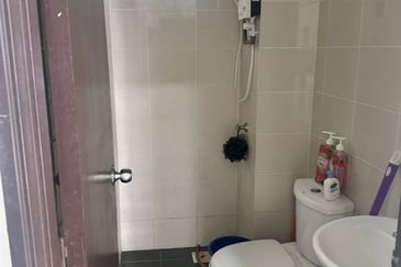 Below Market Residensi Zamrud Kajang 2,Selangor For SALE