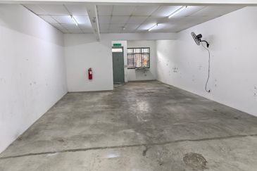 (CHEAPEST) Single Storey Shop lot at Taman Kota Masai, Pasir Gudang