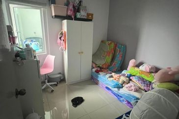 Dedaun Hijau (Greenfield Regency)