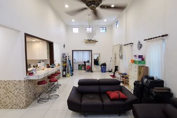 Jalan Kemus, Simpang Ampat