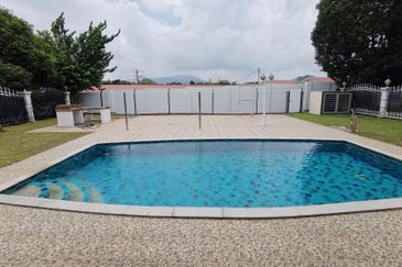 Jalan Kemus, Simpang Ampat