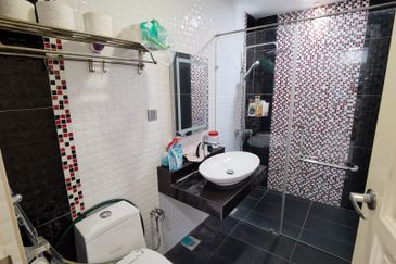 Jalan Kemus, Simpang Ampat