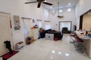 Jalan Kemus, Simpang Ampat