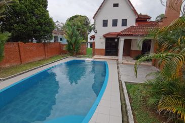 Jalan Kemus, Simpang Ampat