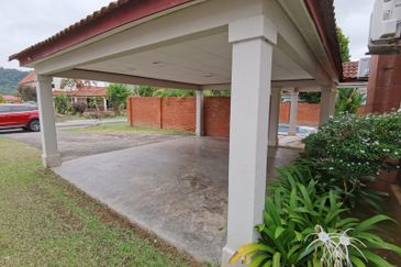 Jalan Kemus, Simpang Ampat