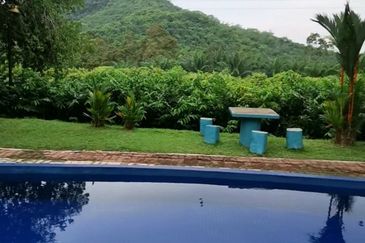 Jalan Kemus, Simpang Ampat