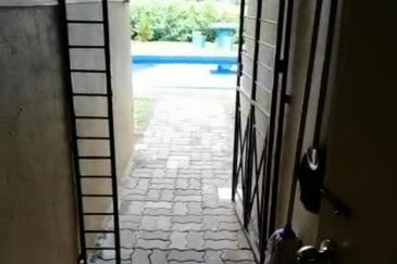 Jalan Kemus, Simpang Ampat