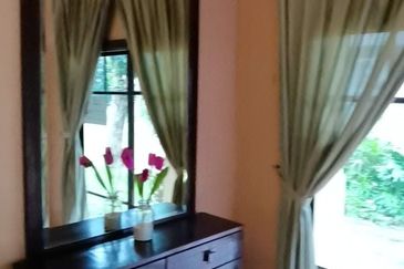 Jalan Kemus, Simpang Ampat