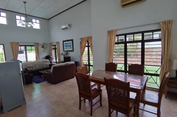 Jalan Kemus, Simpang Ampat