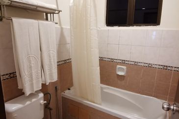 Jalan Kemus, Simpang Ampat