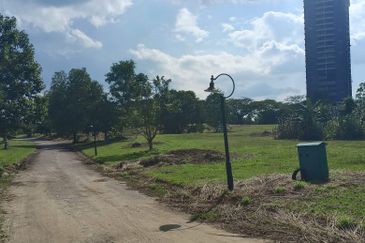 Jalan Kemus, Simpang Ampat